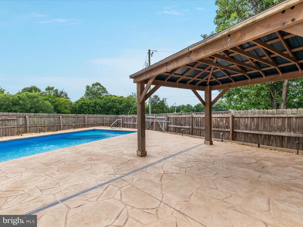 10819 GRIMBERT CT, BEALETON, Virginia, 4 Bedrooms Bedrooms, ,2 BathroomsBathrooms,Residential,10819 GRIMBERT CT,VAFQ2016626 MLS # VAFQ2016626