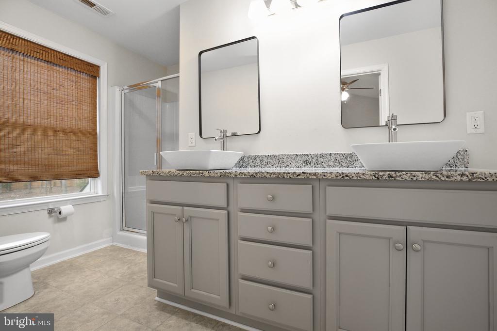 7716 PILGRIM LN, SPOTSYLVANIA, Virginia 22551, 4 Bedrooms Bedrooms, ,2 BathroomsBathrooms,Residential,7716 PILGRIM LN,VASP2035658 MLS # VASP2035658