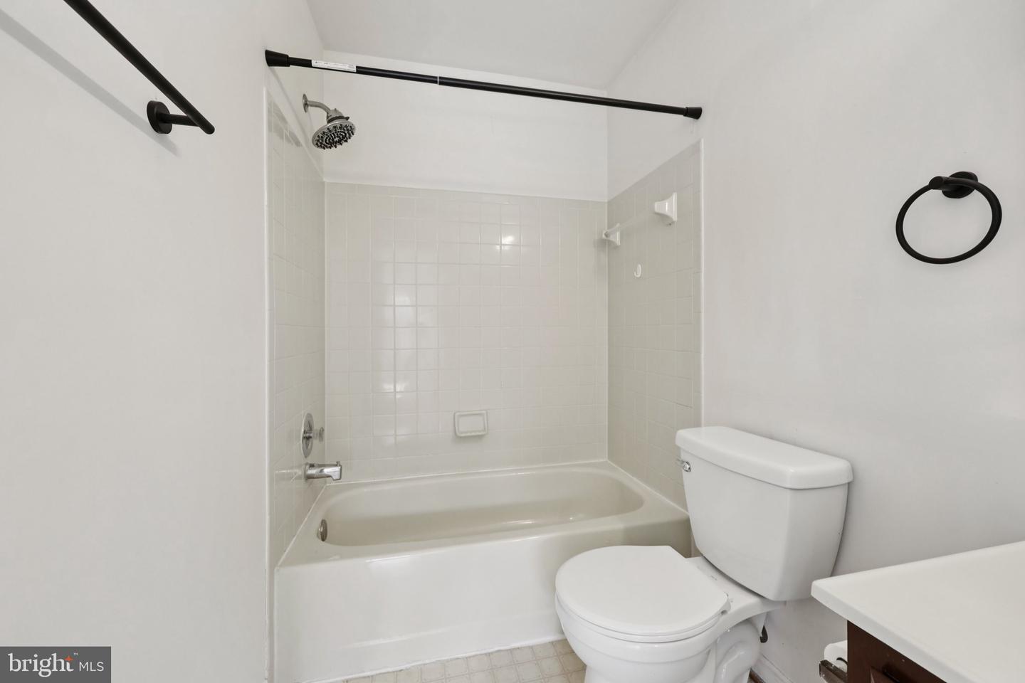 17875 LOUNSBERY DR, DUMFRIES, Virginia 22026, 3 Bedrooms Bedrooms, ,2 BathroomsBathrooms,Residential,For sale,17875 LOUNSBERY DR,VAPW2097540 MLS # VAPW2097540