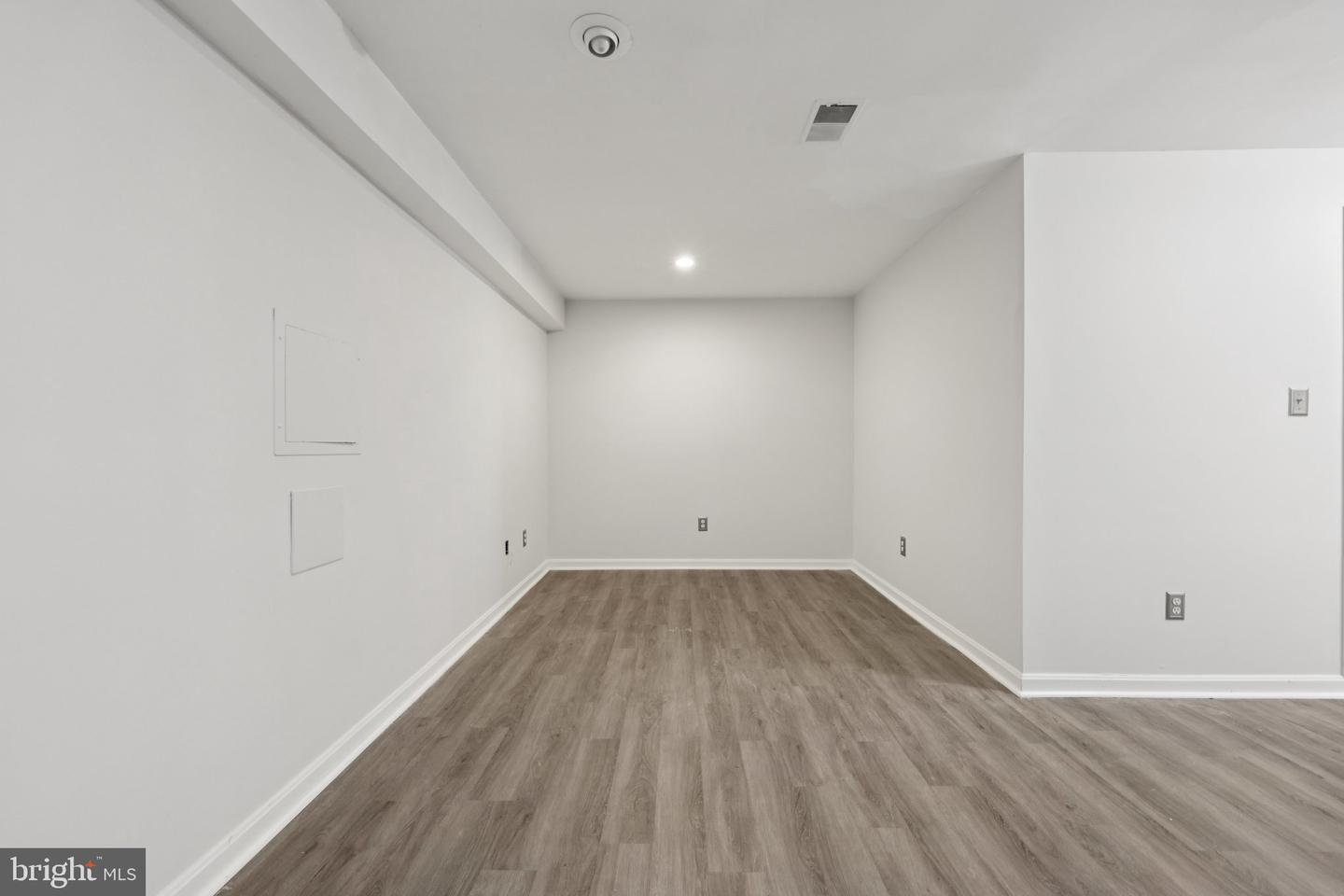 17875 LOUNSBERY DR, DUMFRIES, Virginia 22026, 3 Bedrooms Bedrooms, ,2 BathroomsBathrooms,Residential,For sale,17875 LOUNSBERY DR,VAPW2097540 MLS # VAPW2097540