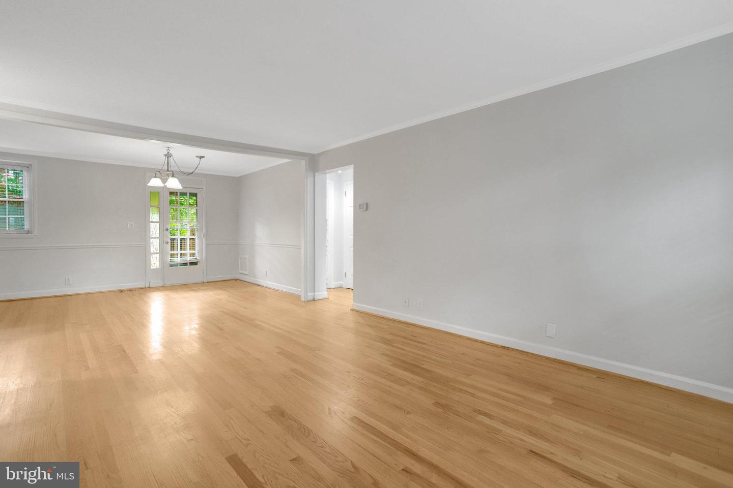 3004 S COLUMBUS ST S #A2, ARLINGTON, Virginia 22206, 2 Bedrooms Bedrooms, ,2 BathroomsBathrooms,Residential,For sale,3004 S COLUMBUS ST S #A2,VAAR2060310 MLS # VAAR2060310