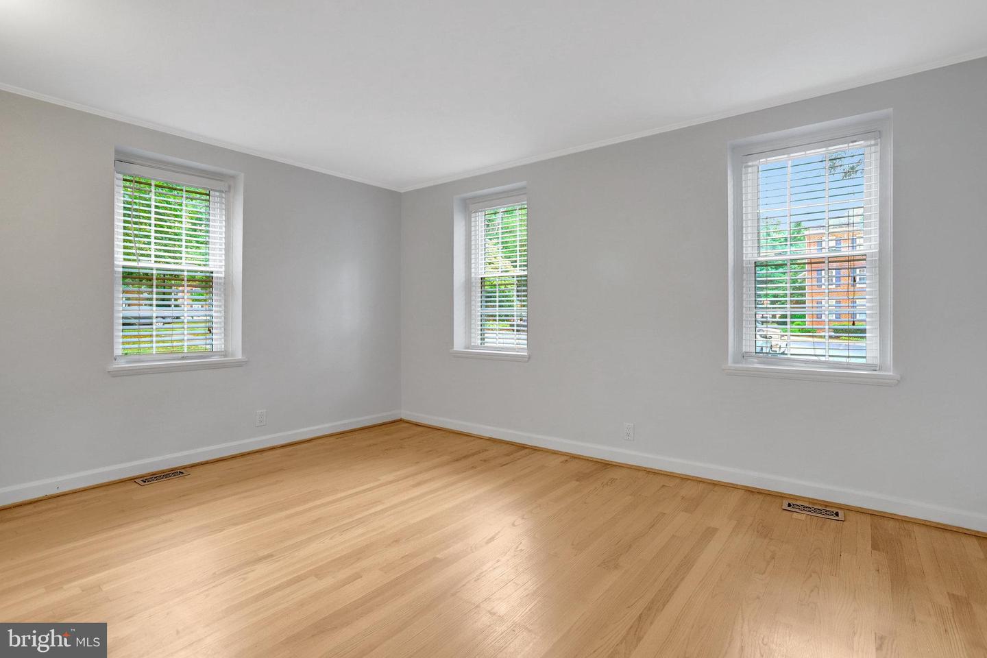 3004 S COLUMBUS ST S #A2, ARLINGTON, Virginia 22206, 2 Bedrooms Bedrooms, ,2 BathroomsBathrooms,Residential,For sale,3004 S COLUMBUS ST S #A2,VAAR2060310 MLS # VAAR2060310