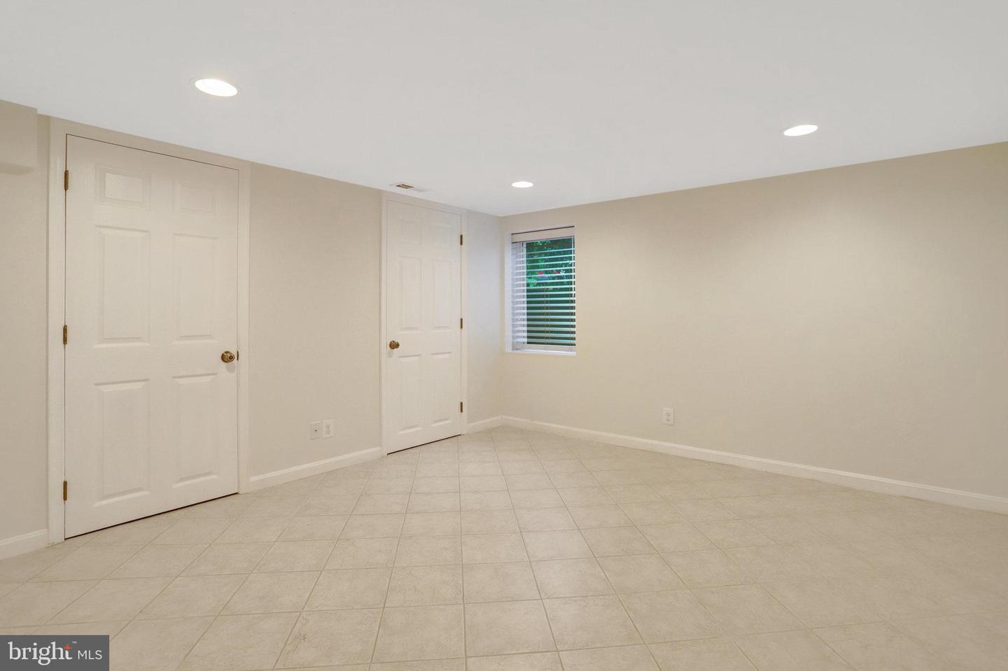 3004 S COLUMBUS ST S #A2, ARLINGTON, Virginia 22206, 2 Bedrooms Bedrooms, ,2 BathroomsBathrooms,Residential,For sale,3004 S COLUMBUS ST S #A2,VAAR2060310 MLS # VAAR2060310