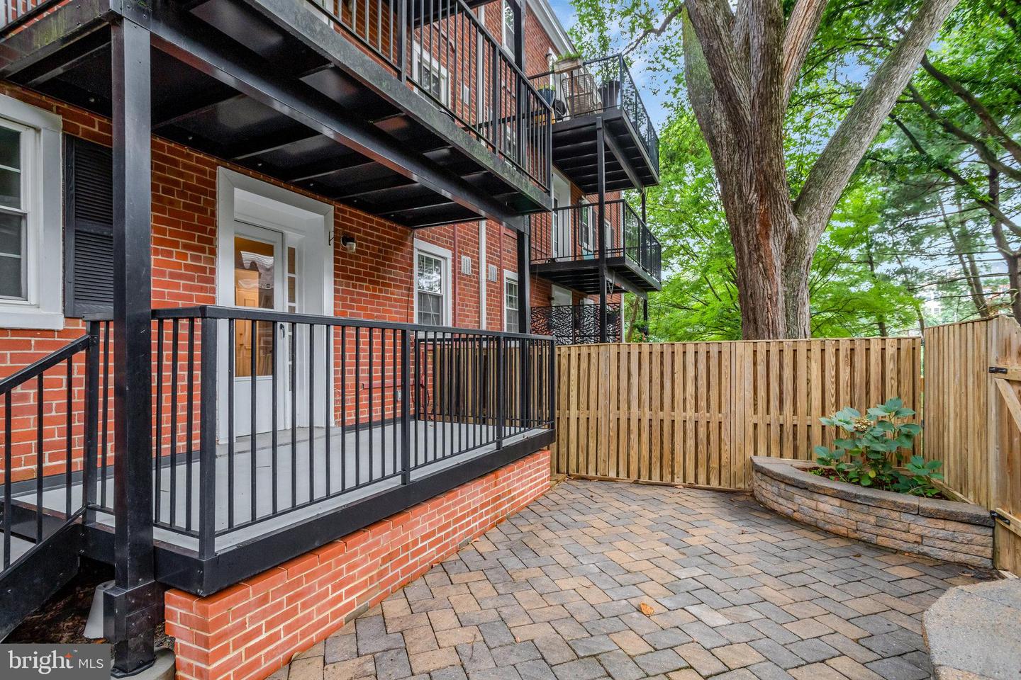 3004 S COLUMBUS ST S #A2, ARLINGTON, Virginia 22206, 2 Bedrooms Bedrooms, ,2 BathroomsBathrooms,Residential,For sale,3004 S COLUMBUS ST S #A2,VAAR2060310 MLS # VAAR2060310