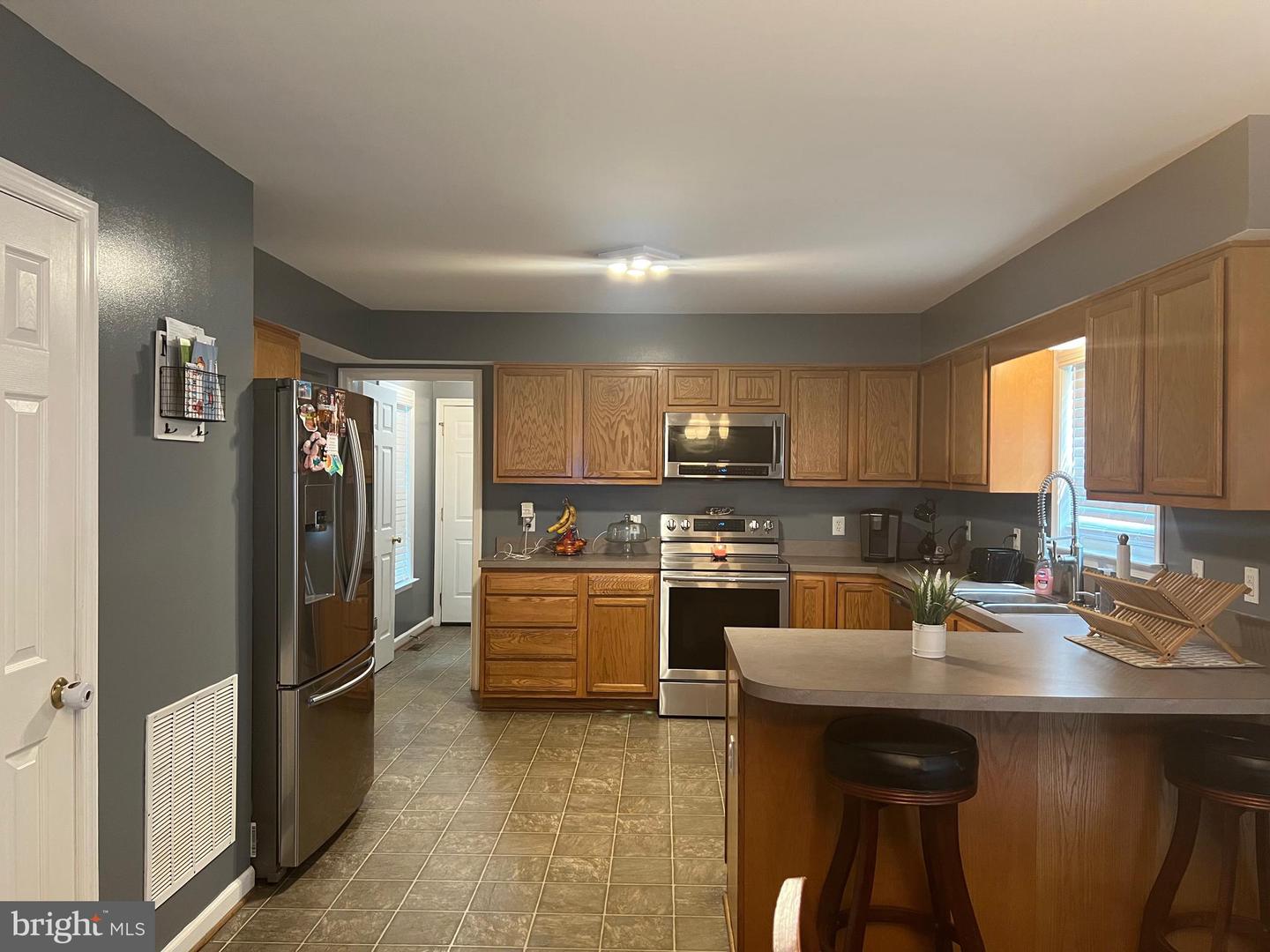 17034, 17030, 17046 LEE HWY, AMISSVILLE, Virginia 20106, 3 Bedrooms Bedrooms, ,3 BathroomsBathrooms,Residential,For sale,17034, 17030, 17046 LEE HWY,VACU2011098 MLS # VACU2011098