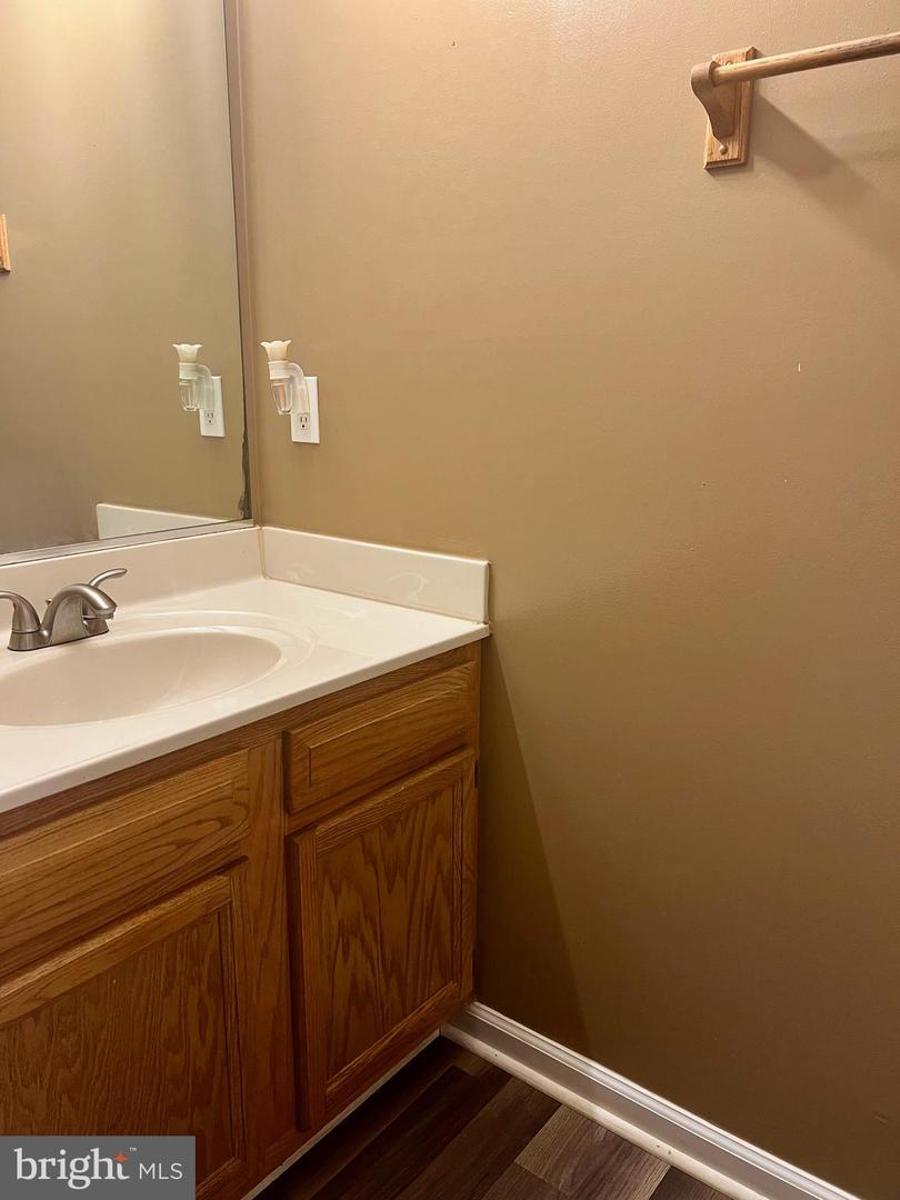 17034, 17030, 17046 LEE HWY, AMISSVILLE, Virginia 20106, 3 Bedrooms Bedrooms, ,3 BathroomsBathrooms,Residential,For sale,17034, 17030, 17046 LEE HWY,VACU2011098 MLS # VACU2011098