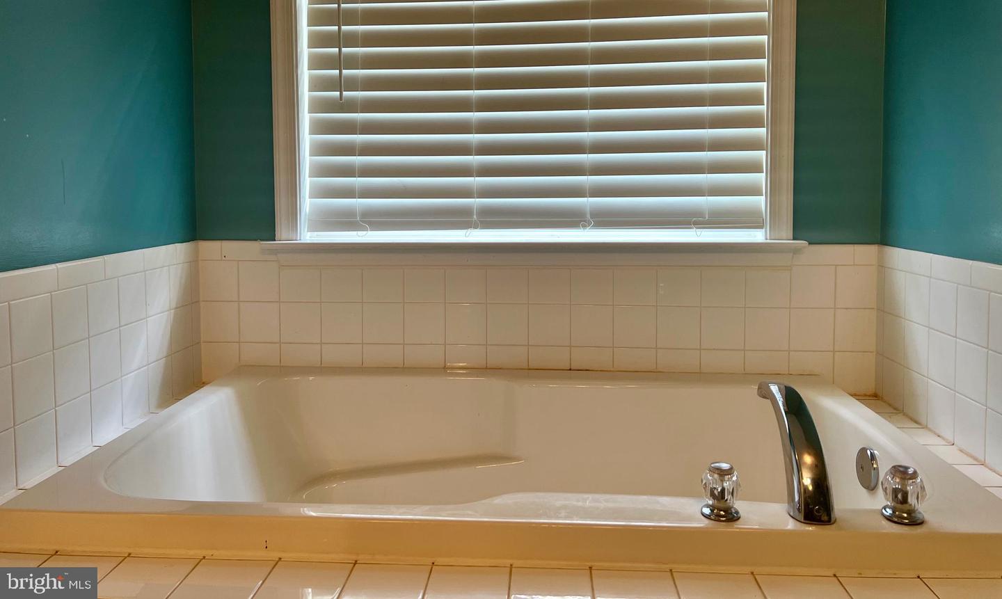 17034, 17030, 17046 LEE HWY, AMISSVILLE, Virginia 20106, 3 Bedrooms Bedrooms, ,3 BathroomsBathrooms,Residential,For sale,17034, 17030, 17046 LEE HWY,VACU2011098 MLS # VACU2011098