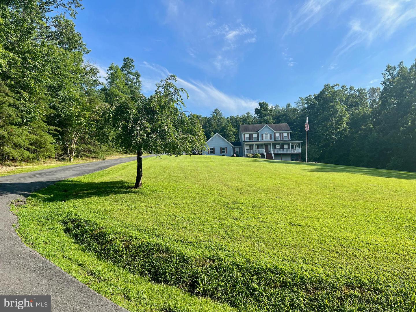17034, 17030, 17046 LEE HWY, AMISSVILLE, Virginia 20106, 3 Bedrooms Bedrooms, ,3 BathroomsBathrooms,Residential,For sale,17034, 17030, 17046 LEE HWY,VACU2011098 MLS # VACU2011098