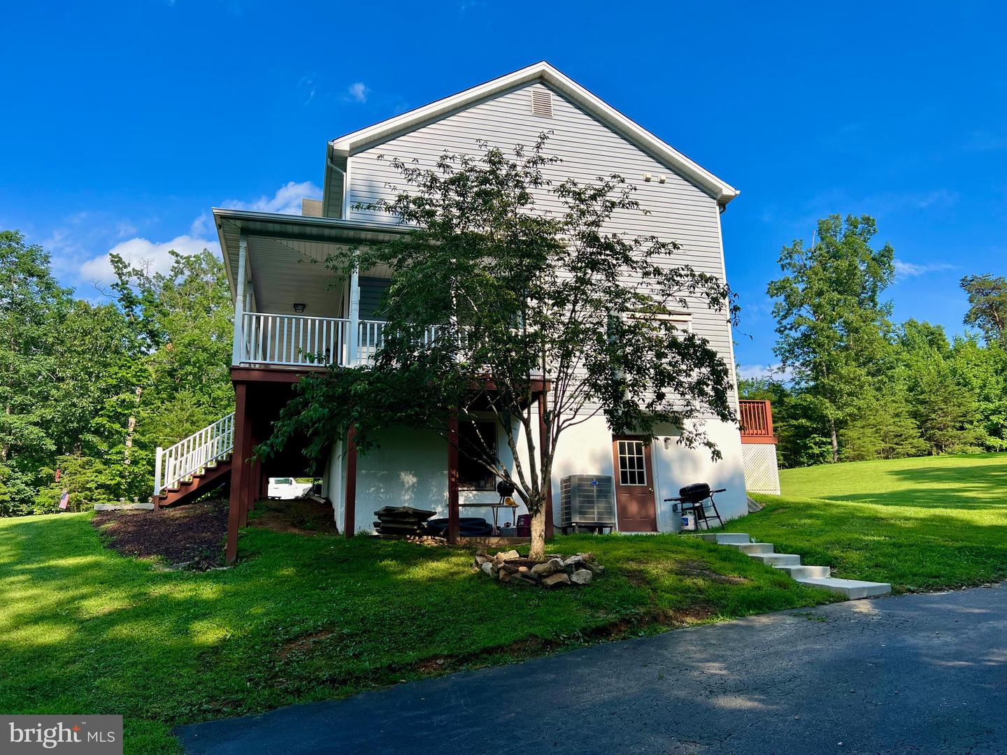 17034, 17030, 17046 LEE HWY, AMISSVILLE, Virginia 20106, 3 Bedrooms Bedrooms, ,3 BathroomsBathrooms,Residential,For sale,17034, 17030, 17046 LEE HWY,VACU2011098 MLS # VACU2011098