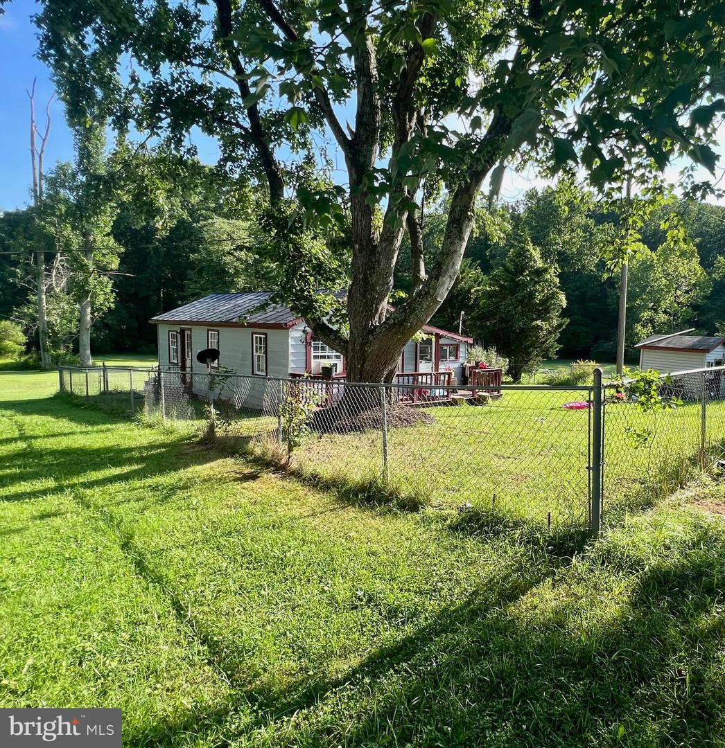17034, 17030, 17046 LEE HWY, AMISSVILLE, Virginia 20106, 3 Bedrooms Bedrooms, ,3 BathroomsBathrooms,Residential,For sale,17034, 17030, 17046 LEE HWY,VACU2011098 MLS # VACU2011098