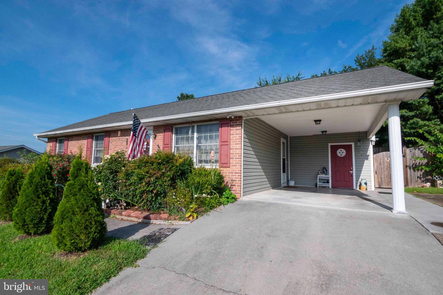 1197 KESLER RD, FRONT ROYAL, Virginia 22630, 3 Bedrooms Bedrooms, 8 Rooms Rooms,1 BathroomBathrooms,Residential,For sale,1197 KESLER RD,VAWR2011860 MLS # VAWR2011860