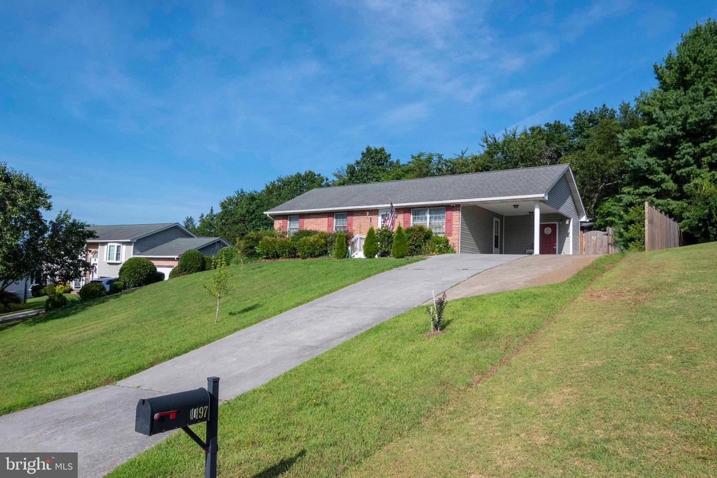 1197 KESLER RD, FRONT ROYAL, Virginia 22630, 3 Bedrooms Bedrooms, 8 Rooms Rooms,1 BathroomBathrooms,Residential,For sale,1197 KESLER RD,VAWR2011860 MLS # VAWR2011860