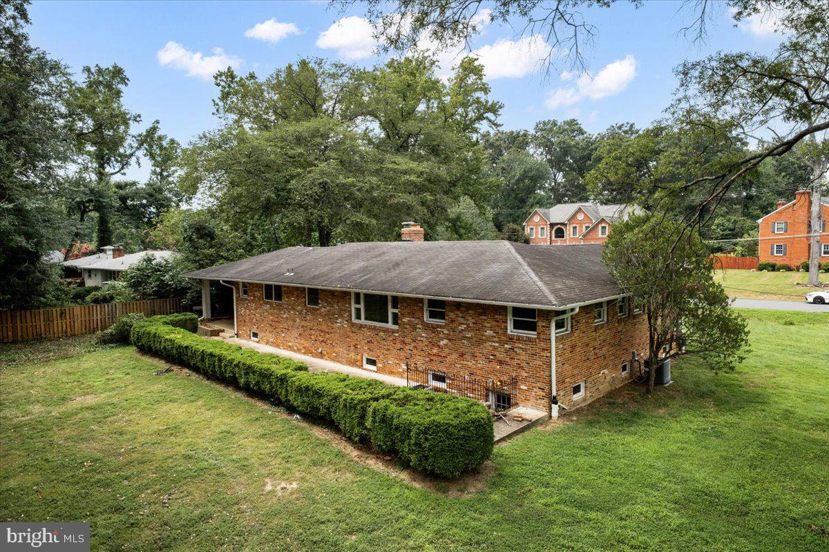9401 FOREST HAVEN DR, ALEXANDRIA, Virginia 22309, 4 Bedrooms Bedrooms, ,3 BathroomsBathrooms,Residential,For sale,9401 FOREST HAVEN DR,VAFX2258772 MLS # VAFX2258772