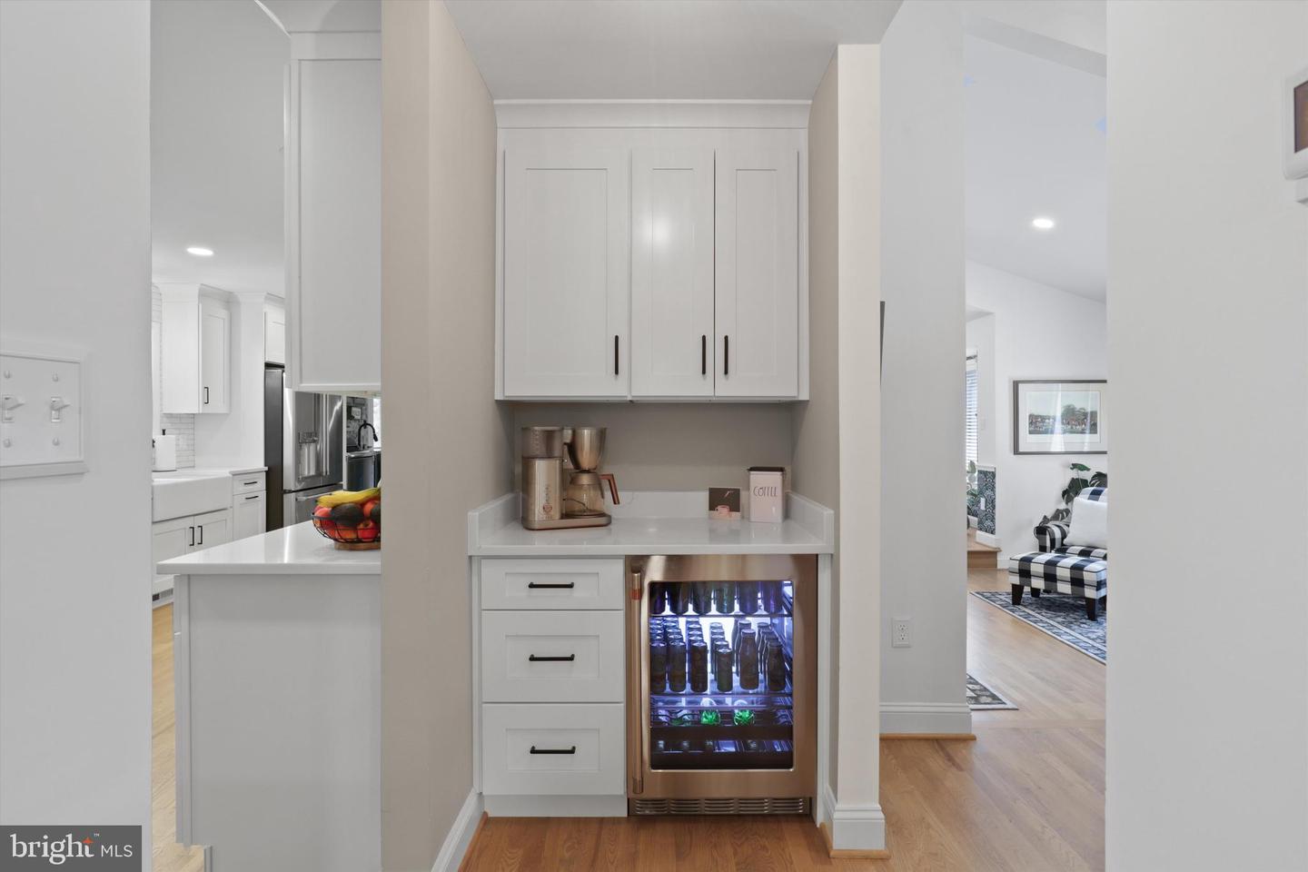7054 IDYLWOOD RD, FALLS CHURCH, Virginia 22043, 7 Bedrooms Bedrooms, ,4 BathroomsBathrooms,Residential,For sale,7054 IDYLWOOD RD,VAFX2259710 MLS # VAFX2259710