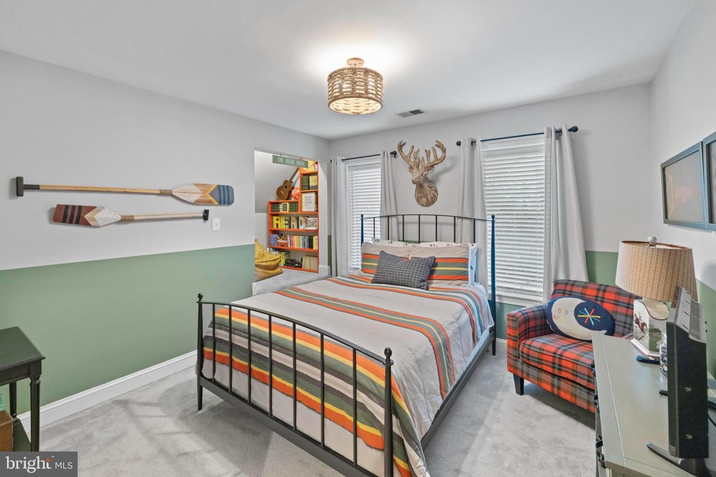 7054 IDYLWOOD RD, FALLS CHURCH, Virginia 22043, 7 Bedrooms Bedrooms, ,4 BathroomsBathrooms,Residential,For sale,7054 IDYLWOOD RD,VAFX2259710 MLS # VAFX2259710