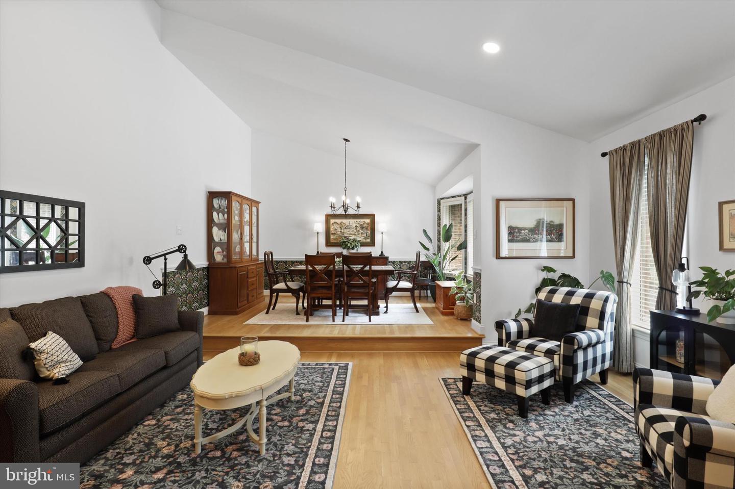 7054 IDYLWOOD RD, FALLS CHURCH, Virginia 22043, 7 Bedrooms Bedrooms, ,4 BathroomsBathrooms,Residential,For sale,7054 IDYLWOOD RD,VAFX2259710 MLS # VAFX2259710