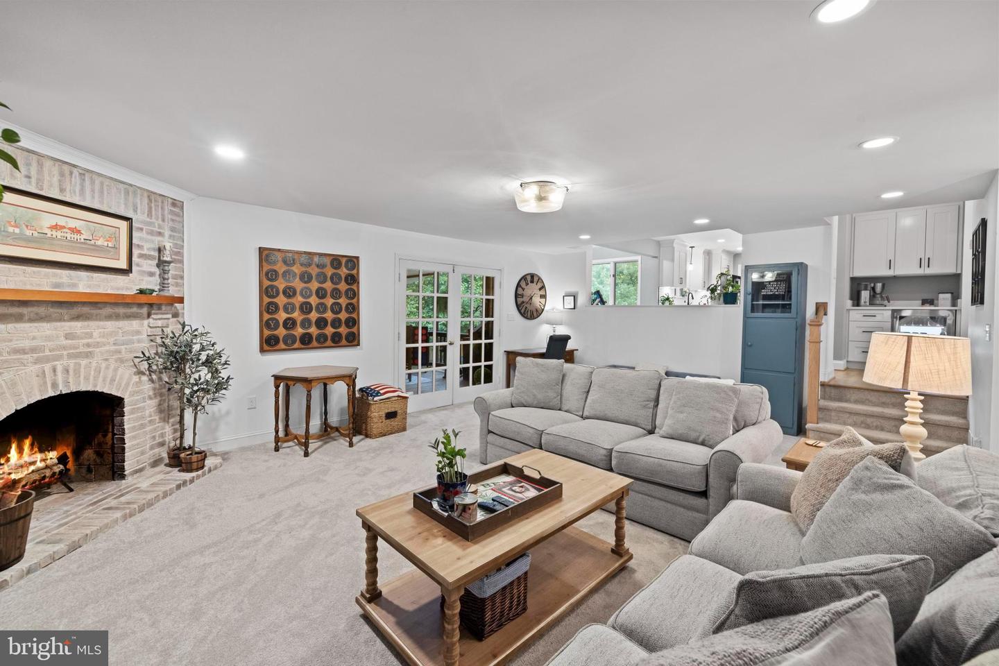 7054 IDYLWOOD RD, FALLS CHURCH, Virginia 22043, 7 Bedrooms Bedrooms, ,4 BathroomsBathrooms,Residential,For sale,7054 IDYLWOOD RD,VAFX2259710 MLS # VAFX2259710