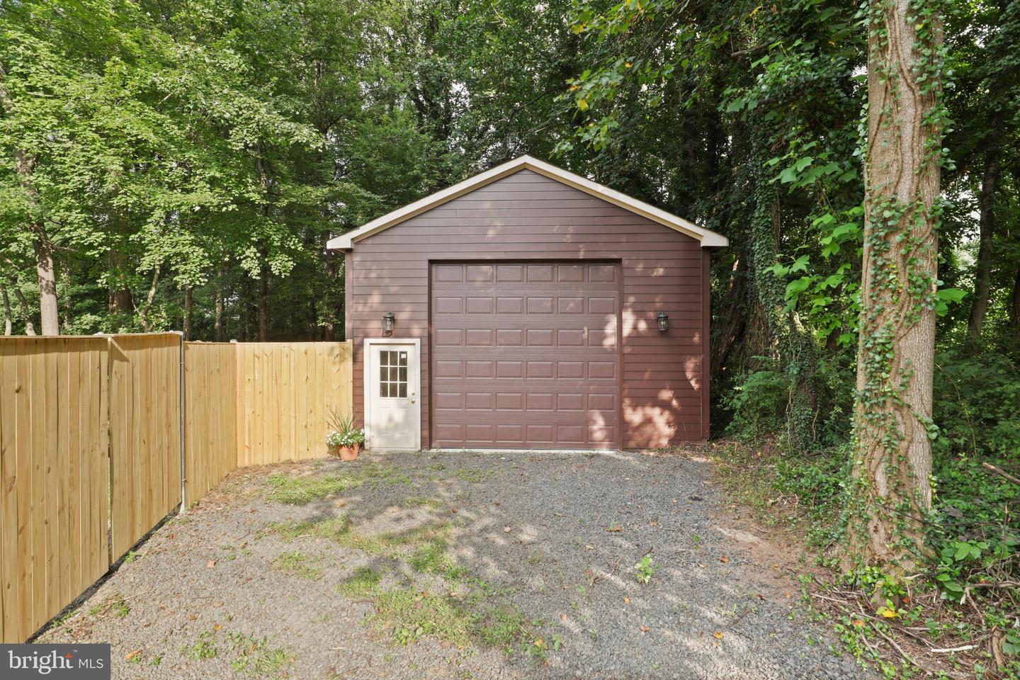 7054 IDYLWOOD RD, FALLS CHURCH, Virginia 22043, 7 Bedrooms Bedrooms, ,4 BathroomsBathrooms,Residential,For sale,7054 IDYLWOOD RD,VAFX2259710 MLS # VAFX2259710