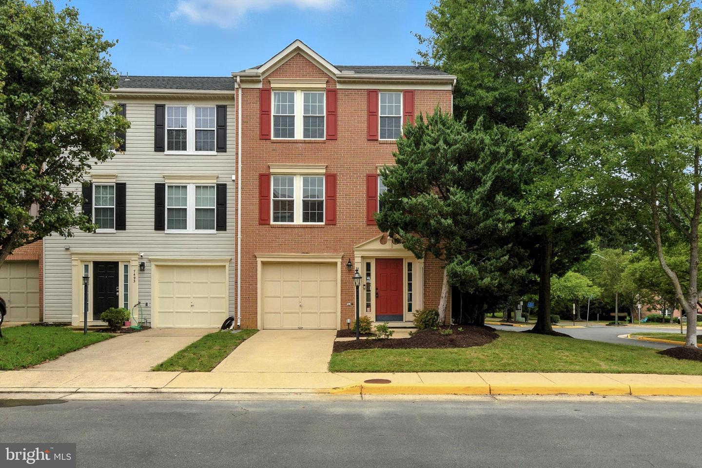 7495 GADSBY SQ, ALEXANDRIA, Virginia 22315, 3 Bedrooms Bedrooms, ,2 BathroomsBathrooms,Residential,For sale,7495 GADSBY SQ,VAFX2260262 MLS # VAFX2260262