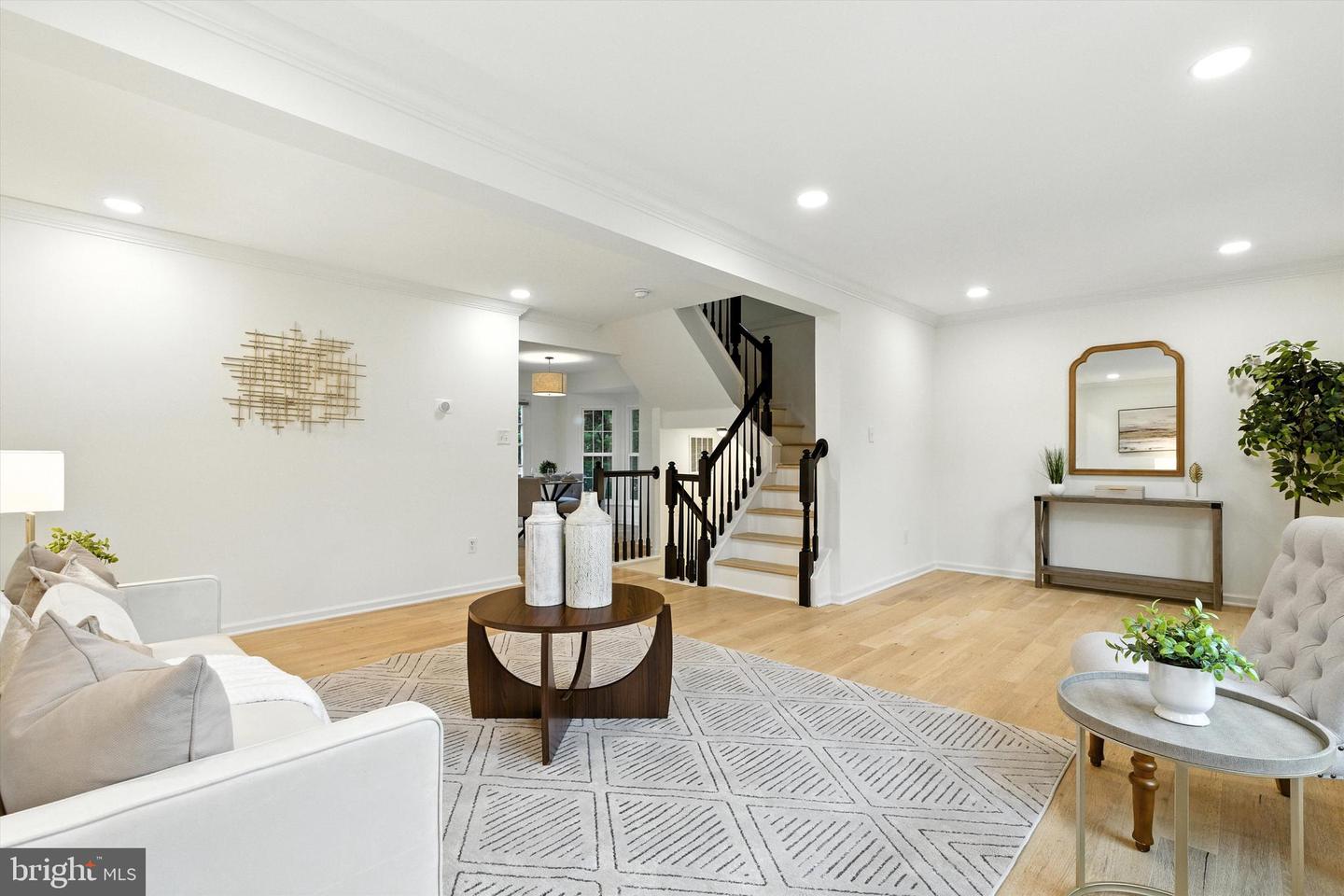 7495 GADSBY SQ, ALEXANDRIA, Virginia 22315, 3 Bedrooms Bedrooms, ,2 BathroomsBathrooms,Residential,For sale,7495 GADSBY SQ,VAFX2260262 MLS # VAFX2260262