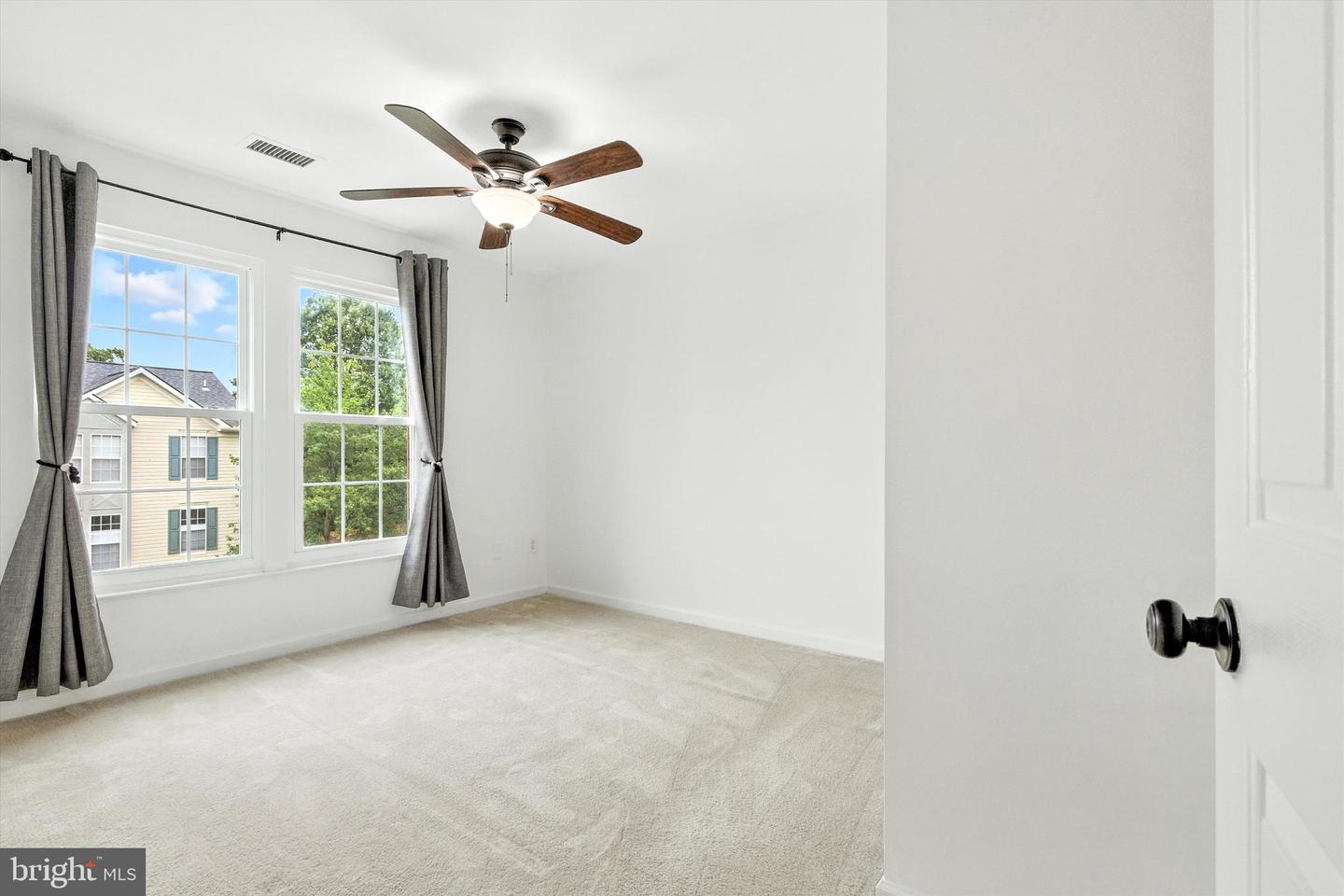 7495 GADSBY SQ, ALEXANDRIA, Virginia 22315, 3 Bedrooms Bedrooms, ,2 BathroomsBathrooms,Residential,For sale,7495 GADSBY SQ,VAFX2260262 MLS # VAFX2260262