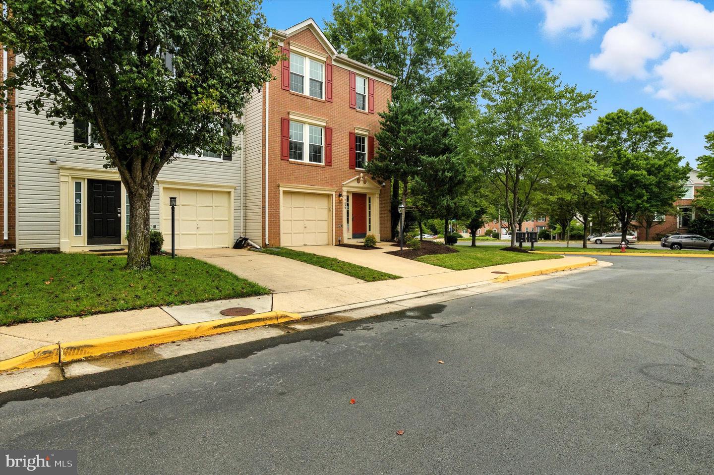 7495 GADSBY SQ, ALEXANDRIA, Virginia 22315, 3 Bedrooms Bedrooms, ,2 BathroomsBathrooms,Residential,For sale,7495 GADSBY SQ,VAFX2260262 MLS # VAFX2260262