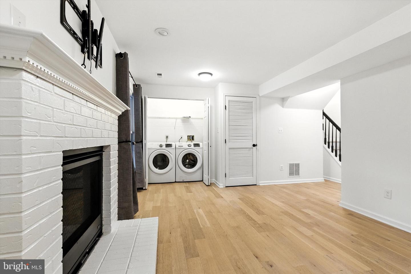 7495 GADSBY SQ, ALEXANDRIA, Virginia 22315, 3 Bedrooms Bedrooms, ,2 BathroomsBathrooms,Residential,For sale,7495 GADSBY SQ,VAFX2260262 MLS # VAFX2260262