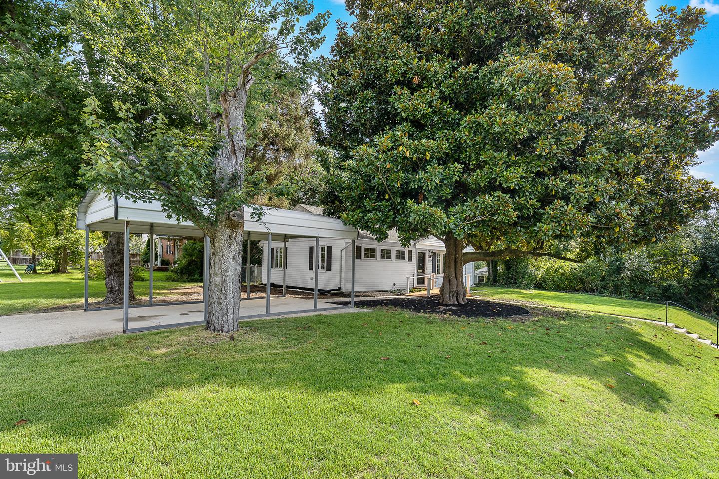 6529 VIRGINIA HILLS AVE, ALEXANDRIA, Virginia 22310, 3 Bedrooms Bedrooms, ,1 BathroomBathrooms,Residential,For sale,6529 VIRGINIA HILLS AVE,VAFX2260364 MLS # VAFX2260364