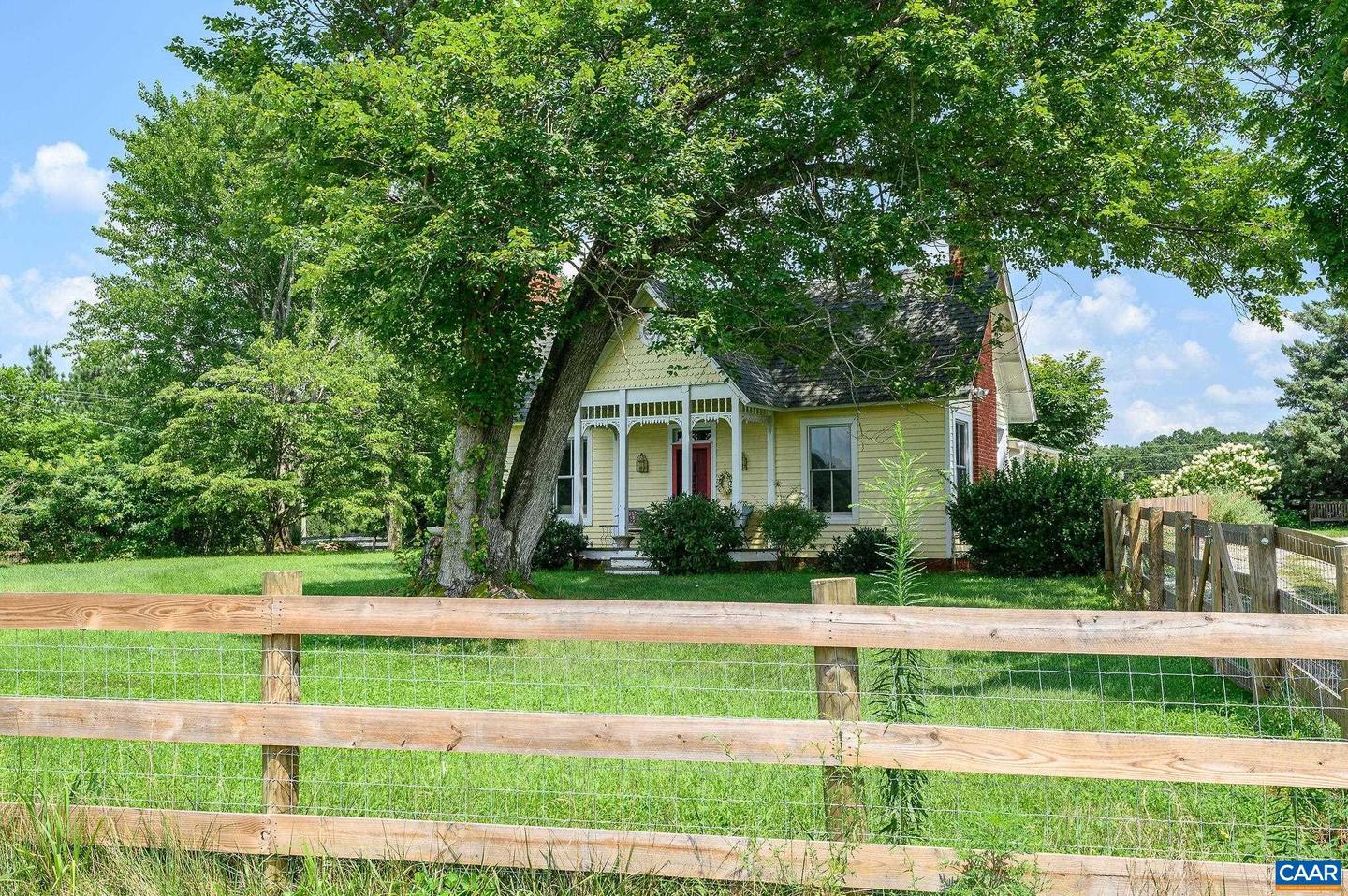 35 PAYNES LANDING RD, SCOTTSVILLE, Virginia 22945, 2 Bedrooms Bedrooms, ,2 BathroomsBathrooms,Residential,For sale,35 PAYNES LANDING RD,667737 MLS # 667737