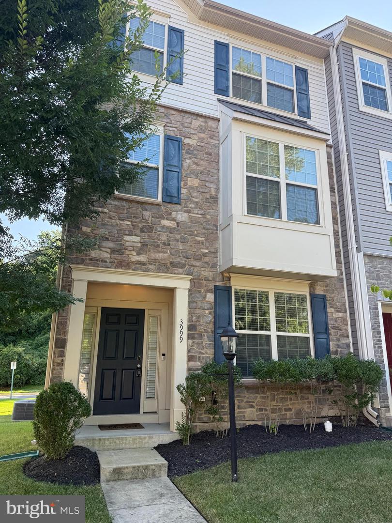 3999 BRADYS HILL RD, TRIANGLE, Virginia 22172, 4 Bedrooms Bedrooms, 7 Rooms Rooms,3 BathroomsBathrooms,Residential,For sale,3999 BRADYS HILL RD,VAPW2101650 MLS # VAPW2101650