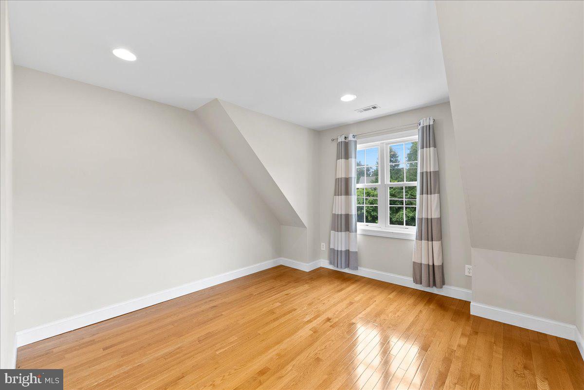 7029 OLD DOMINION DR, MCLEAN, Virginia 22101, 6 Bedrooms Bedrooms, ,3 BathroomsBathrooms,Residential,For sale,7029 OLD DOMINION DR,VAFX2261770 MLS # VAFX2261770