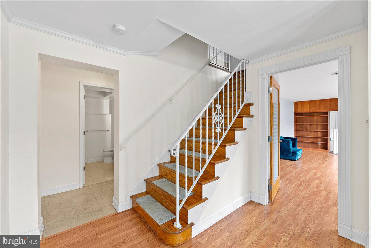 7029 OLD DOMINION DR, MCLEAN, Virginia 22101, 6 Bedrooms Bedrooms, ,3 BathroomsBathrooms,Residential,For sale,7029 OLD DOMINION DR,VAFX2261770 MLS # VAFX2261770