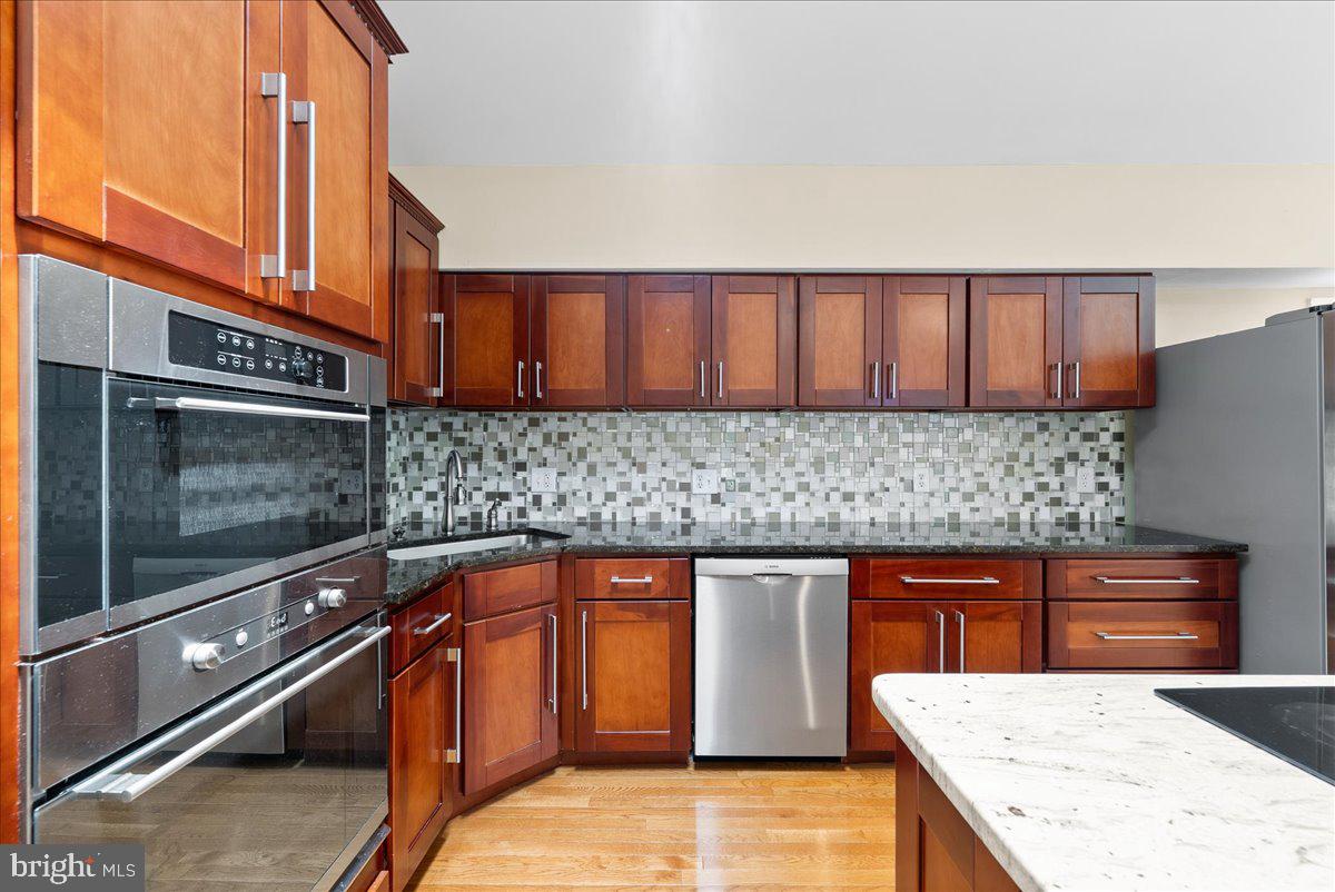 7029 OLD DOMINION DR, MCLEAN, Virginia 22101, 6 Bedrooms Bedrooms, ,3 BathroomsBathrooms,Residential,For sale,7029 OLD DOMINION DR,VAFX2261770 MLS # VAFX2261770