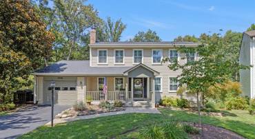 3518 MOUNT BURNSIDE WAY, WOODBRIDGE, Virginia 22192, 4 Bedrooms Bedrooms, ,3 BathroomsBathrooms,Residential,For sale,3518 MOUNT BURNSIDE WAY,VAPW2101714 MLS # VAPW2101714