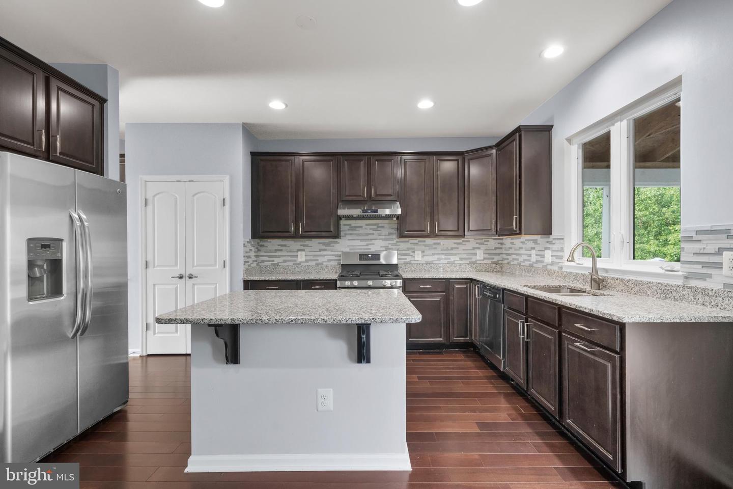 25359 WAKESTONE PARK TER, CHANTILLY, Virginia 20152, 4 Bedrooms Bedrooms, ,3 BathroomsBathrooms,Residential,For sale,25359 WAKESTONE PARK TER,VALO2104828 MLS # VALO2104828