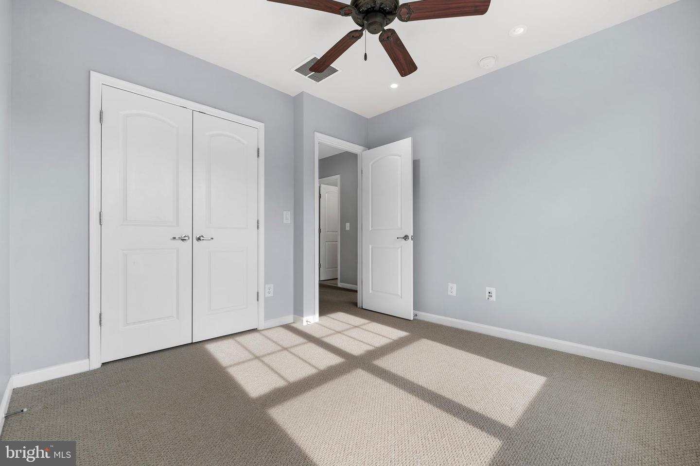 25359 WAKESTONE PARK TER, CHANTILLY, Virginia 20152, 4 Bedrooms Bedrooms, ,3 BathroomsBathrooms,Residential,For sale,25359 WAKESTONE PARK TER,VALO2104828 MLS # VALO2104828