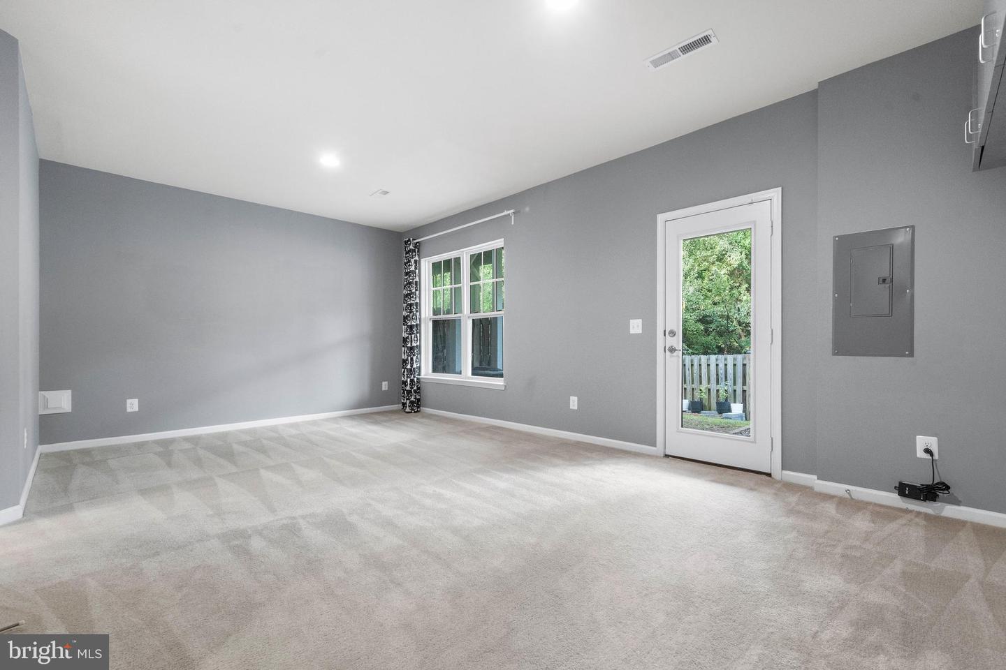 25359 WAKESTONE PARK TER, CHANTILLY, Virginia 20152, 4 Bedrooms Bedrooms, ,3 BathroomsBathrooms,Residential,For sale,25359 WAKESTONE PARK TER,VALO2104828 MLS # VALO2104828