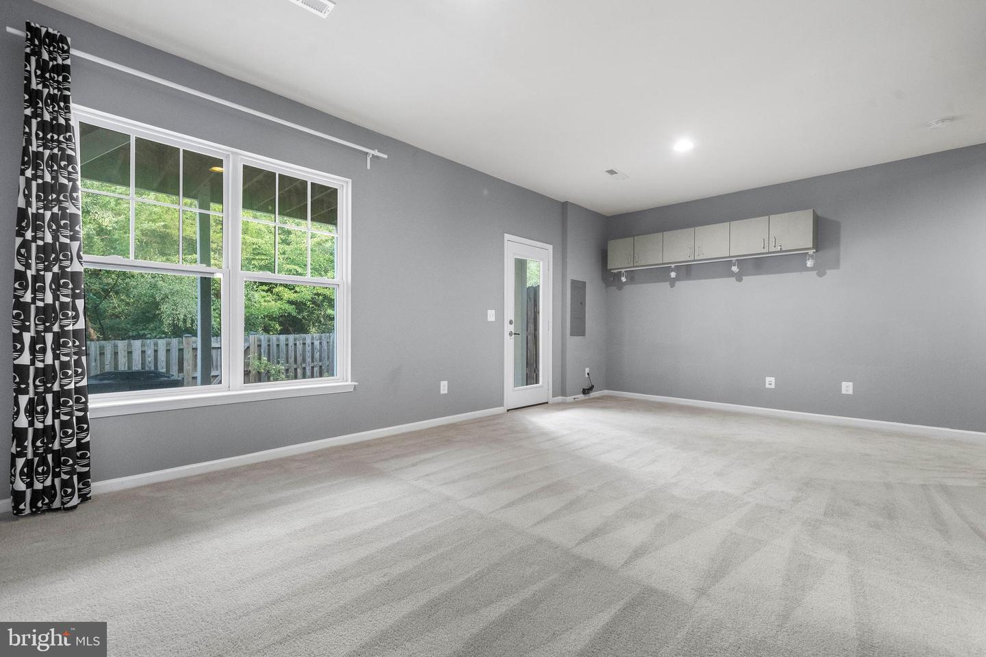 25359 WAKESTONE PARK TER, CHANTILLY, Virginia 20152, 4 Bedrooms Bedrooms, ,3 BathroomsBathrooms,Residential,For sale,25359 WAKESTONE PARK TER,VALO2104828 MLS # VALO2104828