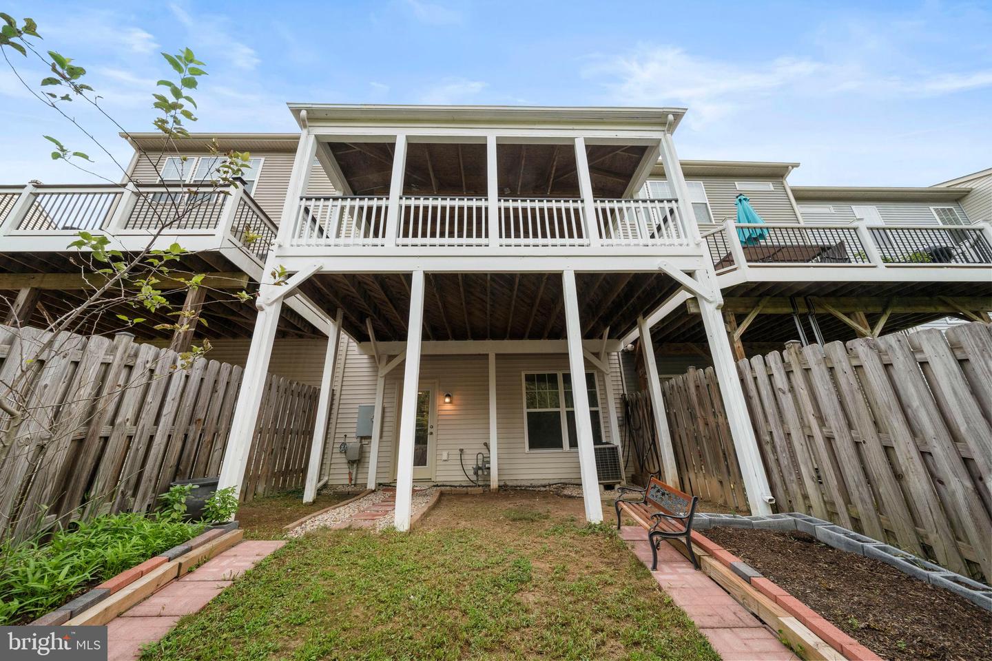 25359 WAKESTONE PARK TER, CHANTILLY, Virginia 20152, 4 Bedrooms Bedrooms, ,3 BathroomsBathrooms,Residential,For sale,25359 WAKESTONE PARK TER,VALO2104828 MLS # VALO2104828