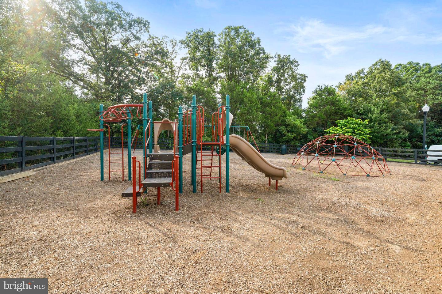 25359 WAKESTONE PARK TER, CHANTILLY, Virginia 20152, 4 Bedrooms Bedrooms, ,3 BathroomsBathrooms,Residential,For sale,25359 WAKESTONE PARK TER,VALO2104828 MLS # VALO2104828