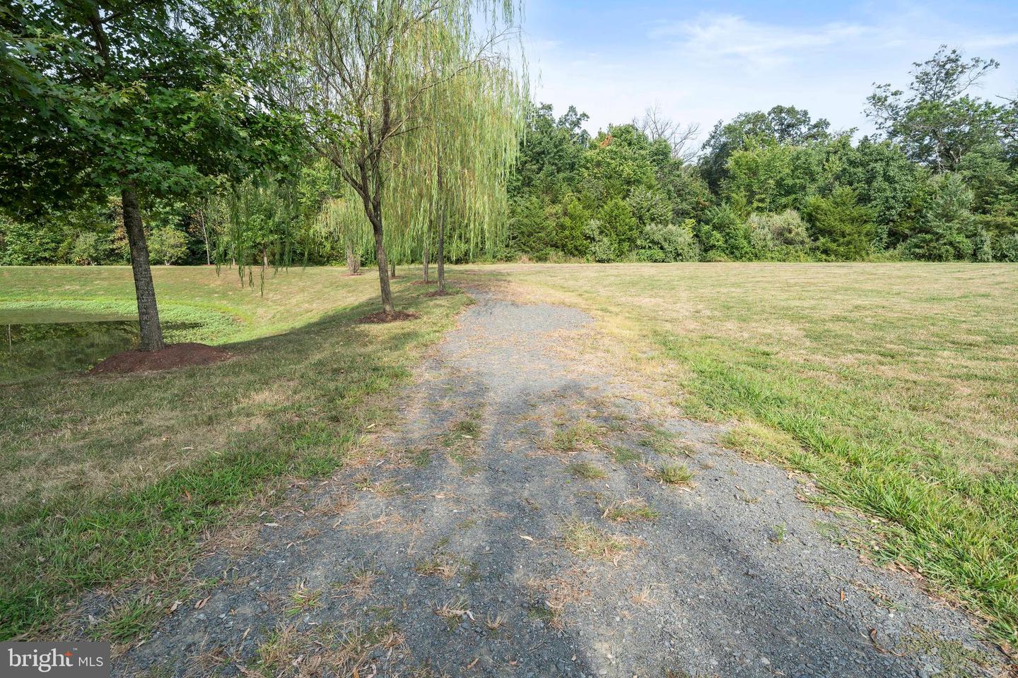 25359 WAKESTONE PARK TER, CHANTILLY, Virginia 20152, 4 Bedrooms Bedrooms, ,3 BathroomsBathrooms,Residential,For sale,25359 WAKESTONE PARK TER,VALO2104828 MLS # VALO2104828