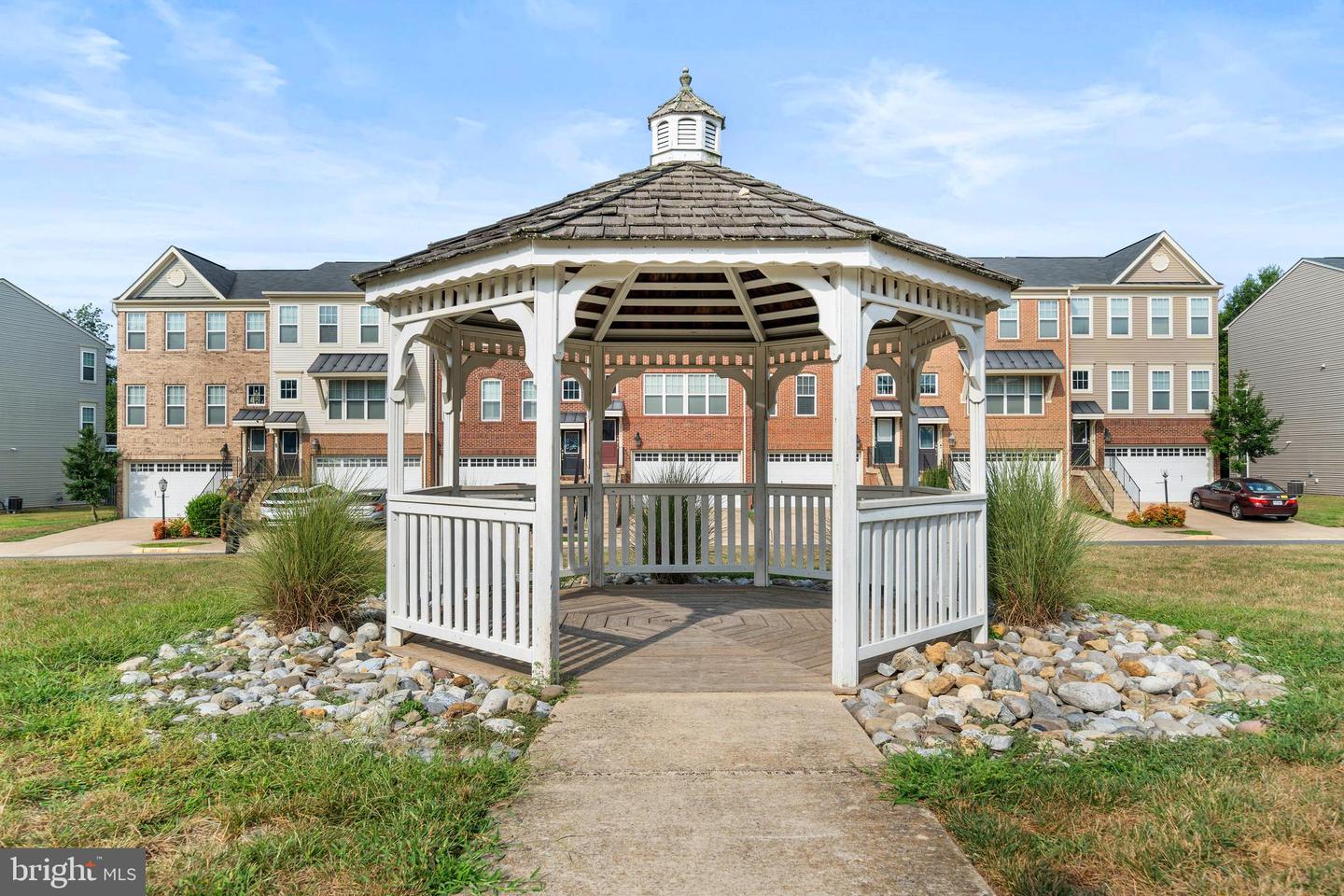 25359 WAKESTONE PARK TER, CHANTILLY, Virginia 20152, 4 Bedrooms Bedrooms, ,3 BathroomsBathrooms,Residential,For sale,25359 WAKESTONE PARK TER,VALO2104828 MLS # VALO2104828