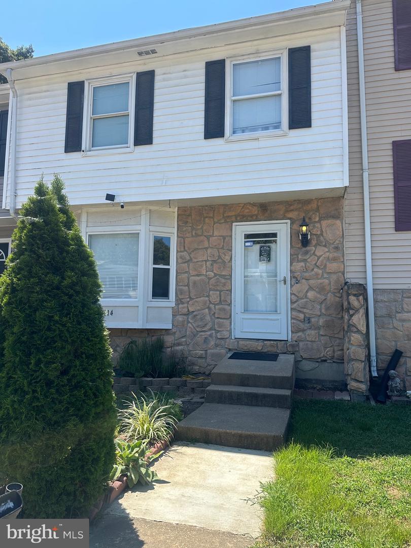 114 AUSTIN CT, STAFFORD, Virginia 22554, 3 Bedrooms Bedrooms, ,2 BathroomsBathrooms,Residential,For sale,114 AUSTIN CT,VAST2041936 MLS # VAST2041936