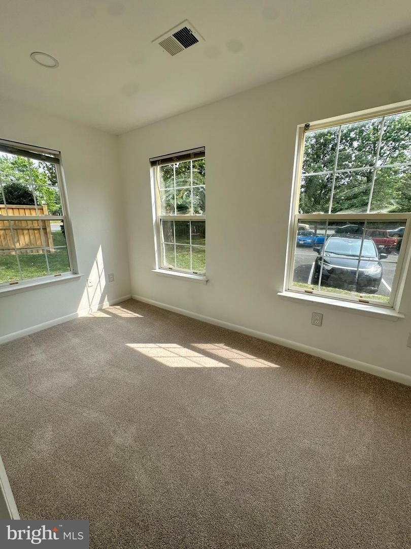 2559 PETER JEFFERSON LN, HERNDON, Virginia 20171, 4 Bedrooms Bedrooms, 4 Rooms Rooms,2 BathroomsBathrooms,Residential,For sale,2559 PETER JEFFERSON LN,VAFX2262208 MLS # VAFX2262208