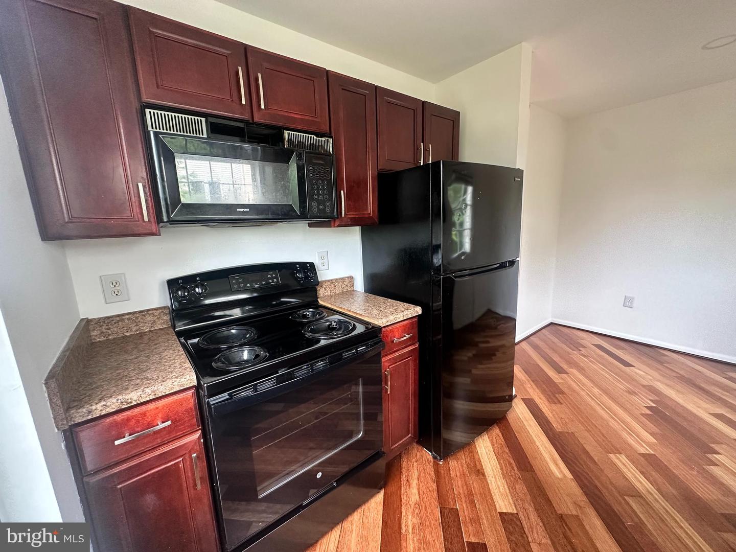 2559 PETER JEFFERSON LN, HERNDON, Virginia 20171, 4 Bedrooms Bedrooms, 4 Rooms Rooms,2 BathroomsBathrooms,Residential,For sale,2559 PETER JEFFERSON LN,VAFX2262208 MLS # VAFX2262208