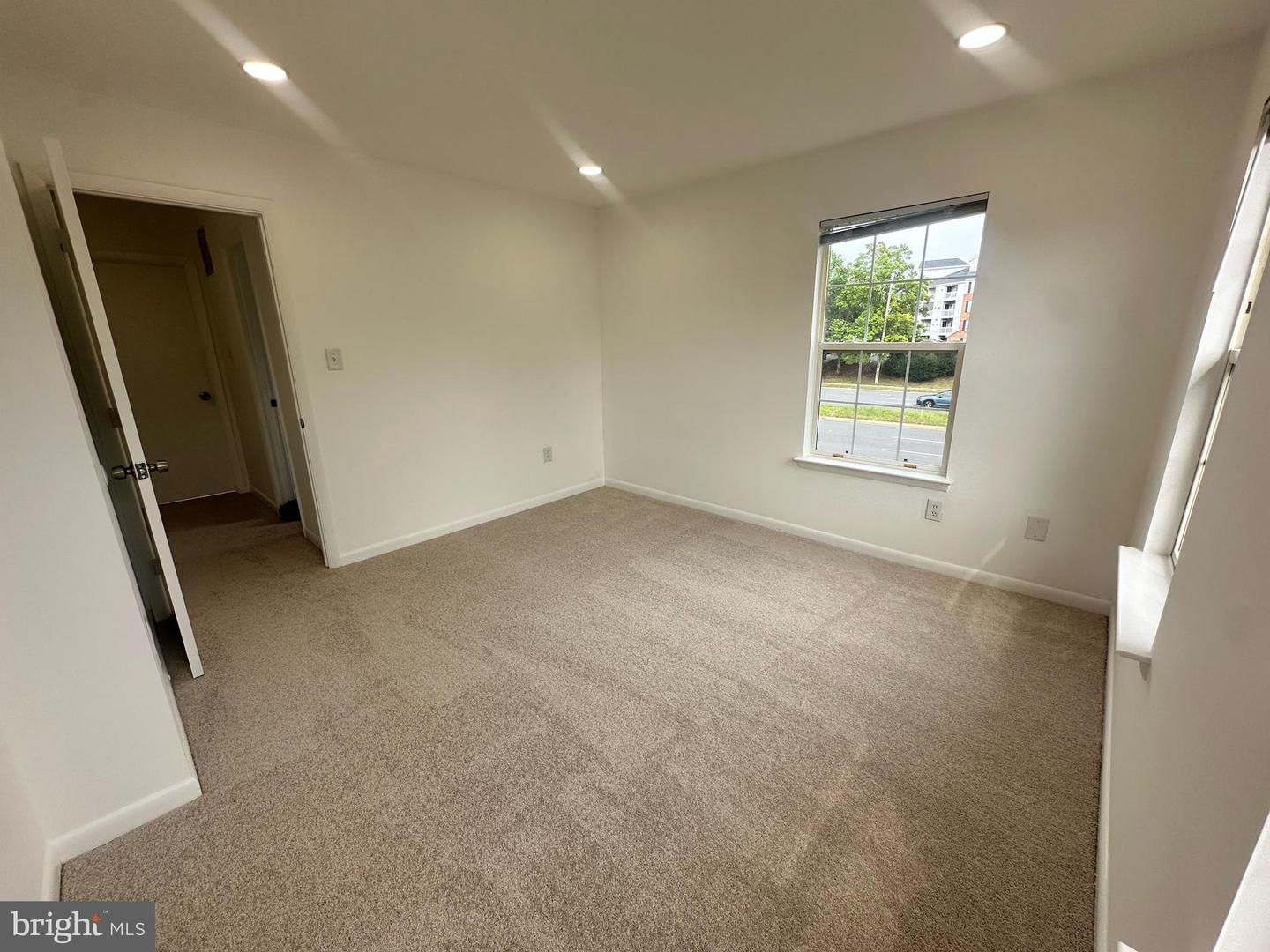 2559 PETER JEFFERSON LN, HERNDON, Virginia 20171, 4 Bedrooms Bedrooms, 4 Rooms Rooms,2 BathroomsBathrooms,Residential,For sale,2559 PETER JEFFERSON LN,VAFX2262208 MLS # VAFX2262208