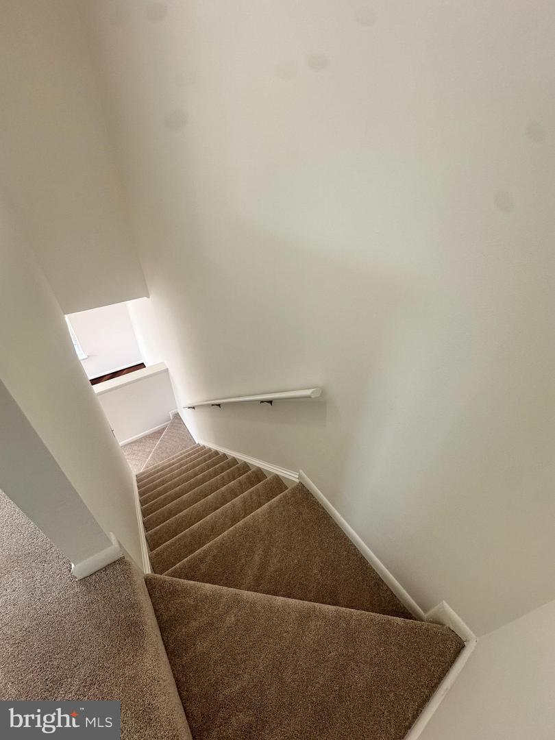 2559 PETER JEFFERSON LN, HERNDON, Virginia 20171, 4 Bedrooms Bedrooms, 4 Rooms Rooms,2 BathroomsBathrooms,Residential,For sale,2559 PETER JEFFERSON LN,VAFX2262208 MLS # VAFX2262208