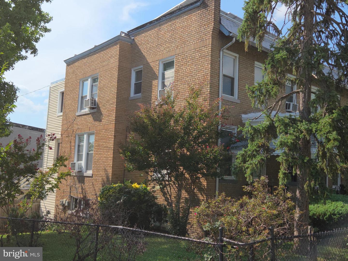 4600 9TH ST NW, WASHINGTON, District Of Columbia 20011, 4 Bedrooms Bedrooms, ,4 BathroomsBathrooms,Residential,For sale,4600 9TH ST NW,DCDC2215878 MLS # DCDC2215878