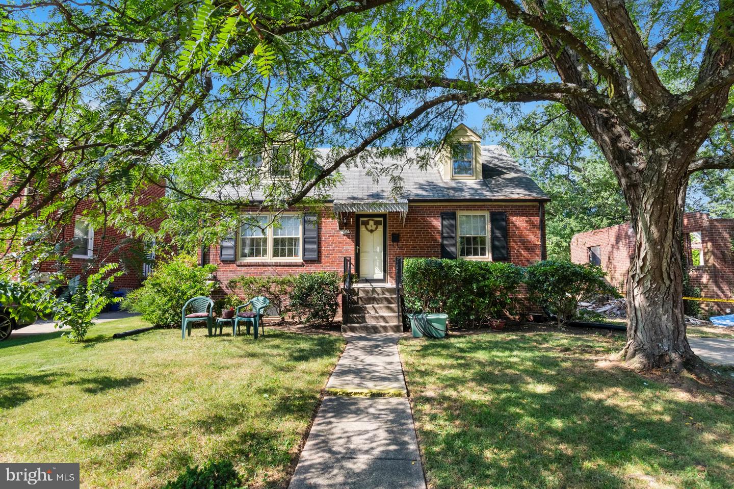 5713 5TH ST S, ARLINGTON, Virginia 22204, 3 Bedrooms Bedrooms, ,2 BathroomsBathrooms,Residential,For sale,5713 5TH ST S,VAAR2062472 MLS # VAAR2062472