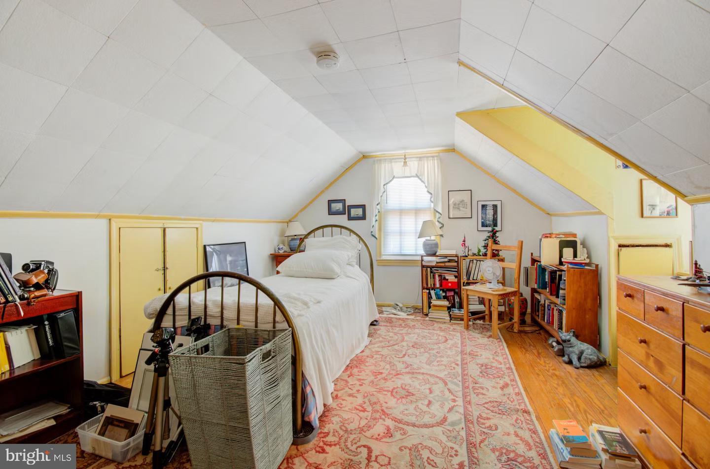 5713 5TH ST S, ARLINGTON, Virginia 22204, 3 Bedrooms Bedrooms, ,2 BathroomsBathrooms,Residential,For sale,5713 5TH ST S,VAAR2062472 MLS # VAAR2062472